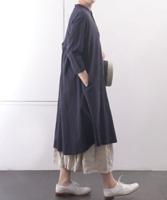 ベイリーワンピース　小さなボタンが可愛い大人カジュアルワンピース