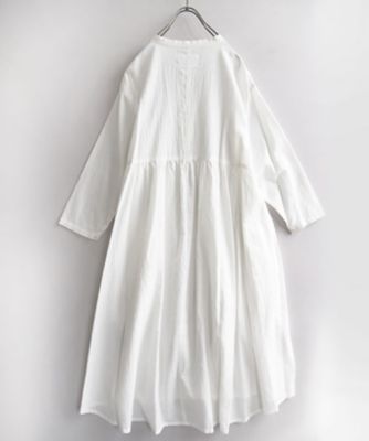 ベイリーワンピース　小さなボタンが可愛い大人カジュアルワンピース