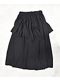 ＜BASCO (Women/大きいサイズ)＞ポイントフリルのドレープスカート　アリゾナスカート　黒