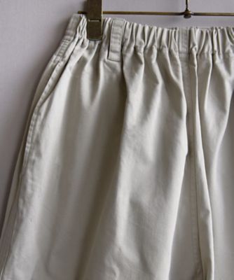マットパンツ　ふっくらラチネ織りの切り替えパンツ