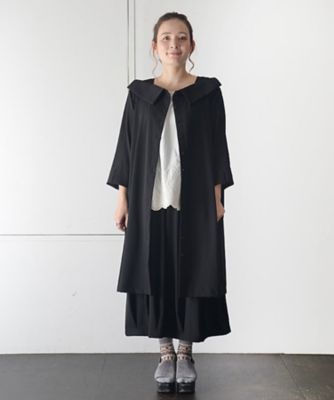 リムゾン・Ｂ　変形スクエアネックのオープンドレス