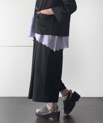 クオンパンツ　片タックのアシンメトリーワイドパンツ