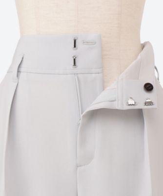 Ｃｒｏｐｐｅｄ　Ｔａｐｅｒｅｄ　Ｐａｎｔｓ
