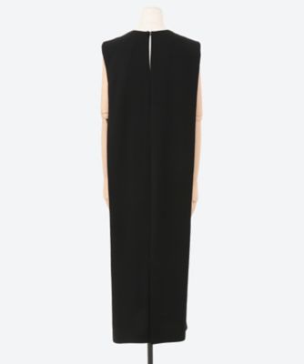 Ｔｕｃｋｅｄ　Ｓｔｒａｉｇｈｔ　Ｄｒｅｓｓ