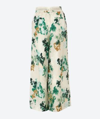 ＢＬＵＲＲＥＤ　ＦＬＯＲＡ