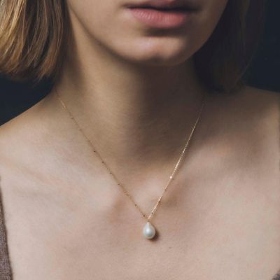 ｂｌａｎｃ　ｎｅｃｋｌａｃｅ