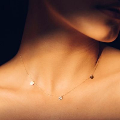 ｔｒｉｏ　ｖｉｃｔｏｒｉａ　ｐｌａｔｅ　ｎｅｃｋｌａｃｅ