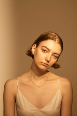 ｓｈｉｎｅ　ｎｅｃｋｌａｃｅ