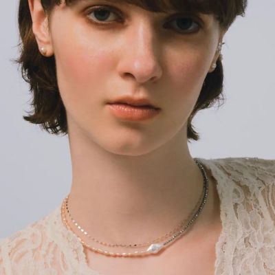 Ｅｌｉｓｅ　ｃｈｏｋｅｒ