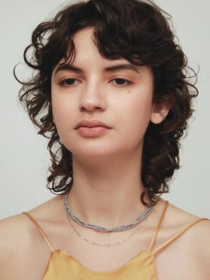 ｇｌｏｓｓ　ｅｍｏｔｉｏｎ　ｎｅｃｋｌａｃｅ