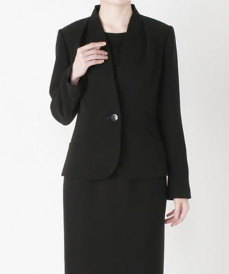 洗練されたブラックフォーマルウェアで お悔やみの心を伝えます