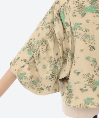 Ｂｒｅｅｚｅ　ｌｅａｆ　ｊａｃｑｕａｒｄ　ｔｏｐ
