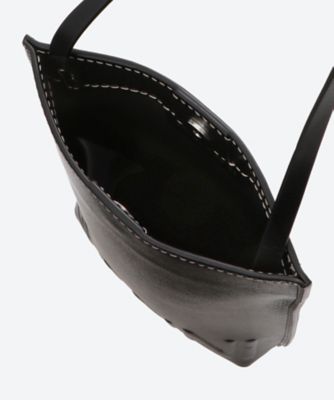 関税送料込☆大人気【GANNI】クロスボディバッグ 合皮 Ganni Black Leather Small Butterfly Crossbody Bag | italist