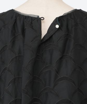ＭＡＧＥＲＥ　ＥＭＢＲＯＩＤＥＲＹ　ＢＬＯＵＳＥ