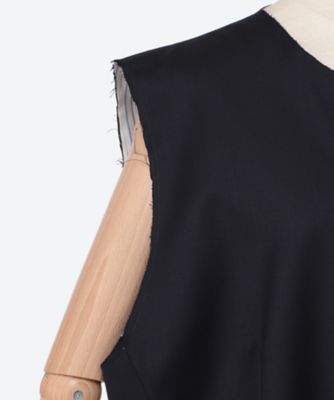 SLEEVELESS TAILORED TEE 26010613