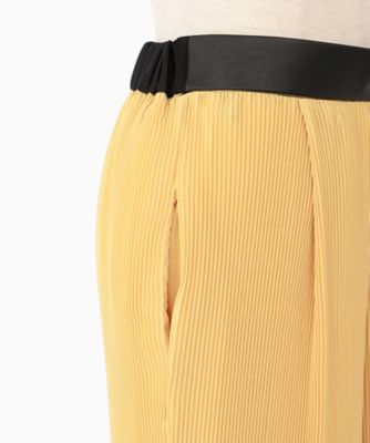Ｍｏｎｎｅ　ｐｌｅａｔｓ　ｐａｎｔｓ　ＹＥ