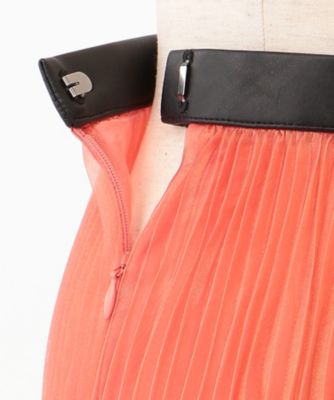 Ｄａｒｌｅｎｅ　ｐｌｅａｔｓ　ｓｋｉｒｔ　ＰＫ