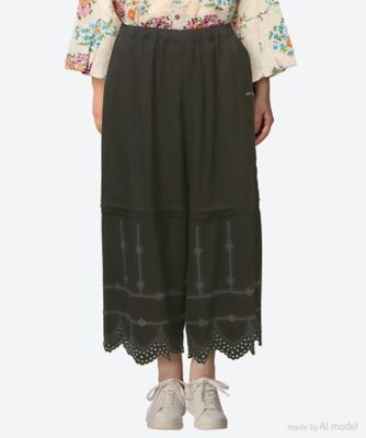 ＜super hakka feuille (Women/大きいサイズ)＞レーヨンツイル　フラワーポイントスカラップ刺繍ワイドパンツ　４６１６０６６１