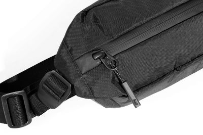 スリングバッグ　ＣＩＴＹ　Ｓｌｉｎｇ２　ＡＥＲー９１０１２　Ｘーｐａｃ
