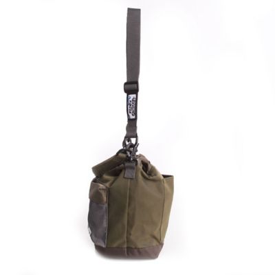 ＯＵＴＤＯＯＲ　ＰＲＯＤＵＣＴＳ×サウナボーイ　巾着ショルダー