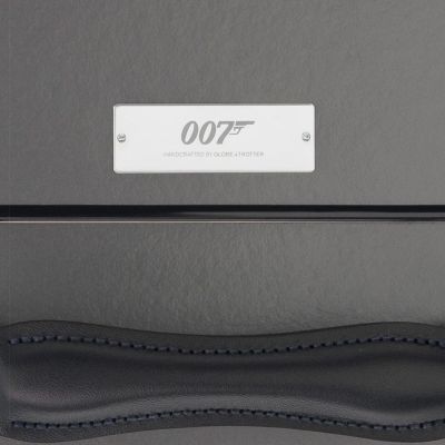 ００７コレクション　ラージチェックイン　４ホイール　グレー／グラファイト