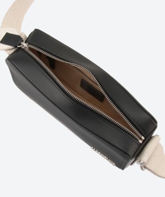 【関税込】JACQUEMUS ジャックムス Le Cuerda 縦型レザーバッグ Jacquemus Le Cuerda Leather Vertical Crossbody Bag | Saks