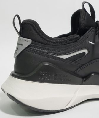 スニーカー　ＢＩＯＭ　２．２　Ｍ（８３０９２４）　ＢＩＯＭ　２．２　Ｍ