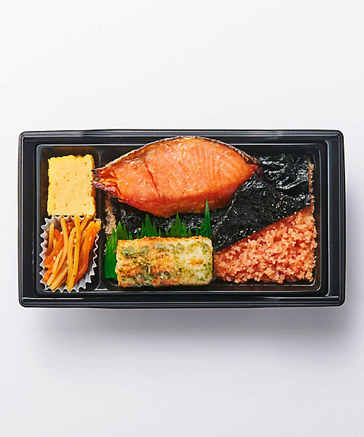 ＜三越伊勢丹/公式＞ 明太海苔2段弁当 銀鮭味噌漬け 調理済み食事、主菜