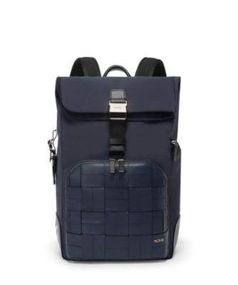 ＜TUMI＞ＨＡＲＲＩＳＯＮ　「オズボーン」ロール・トップ・バックパック　０６６０２０２１ＮＶＹＷ