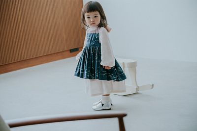 お食事エプロン　ｂｏｕｑｕｅｔ　６　ｍｅｔｅｏｒ　ｂａｂｙ