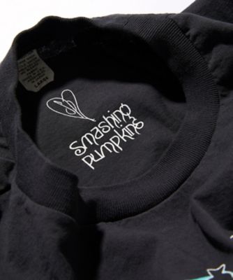 ＳＭＡＳＨＩＮＧ　ＰＵＭＰＫＩＮＳ　ＵＮＩＶＥＲＳＥ　ＴＥＥ　１０２６０９５７０００２４