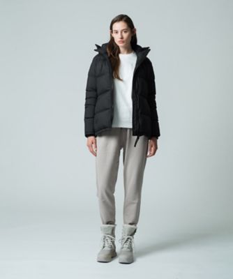 ＜CANADA GOOSE (Women)＞【送料無料】Ｃｈｅｌｓｅａ　Ｐａｒｋａ　Ｊａｐａｎ　Ｅｘｃｌｕｓｉｖｅ　１０７１ＷＪＢ