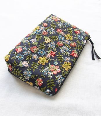 定期講座】ビーズ刺繍の布小物｜手芸 の通販 | 三越オンラインストア