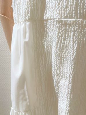 ArobeアローブBumpy Side Gather Dress 白2