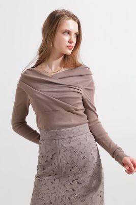 ◆タックネックニットプルオーバー（０３１５１７０２２３）
