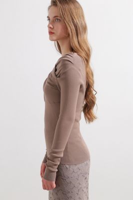 ◆タックネックニットプルオーバー（０３１５１７０２２３）
