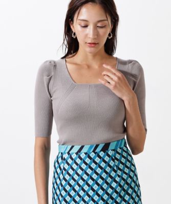 ✨美品✨22AW PINKY & DIANNE ミラノリブラッフルスリーブニット ✨美品✨22AW PINKY & DIANNE ミラノリブラッフルスリーブニット