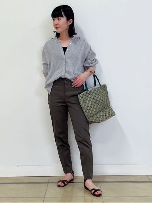 ◆サテンストレッチスリムパンツ（０７７２１３０４００）