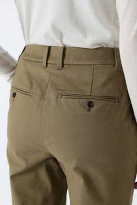サテンストレッチスリムパンツ（０７７２２３０１０７）