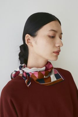 ＜human woman (Women)＞◆オリジナルシルクスカーフ（０７７２２９８００２）