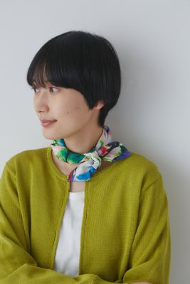 ＜human woman (Women)＞◆アートプリントスカーフ（０７７３１９８４００）