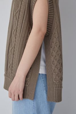 ◆ケーブル編みニットベスト（０７７３２７０８０６）