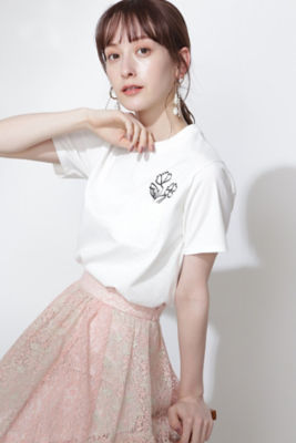 ＜JILL STUART (Women)＞◆ポケットフラワーＴシャツ（０９２２１６００１７）