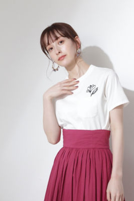 ＜JILL STUART (Women)＞◆［ＷＥＢ限定］　ポケットフラワーＴシャツ（０９２２１６００１８）