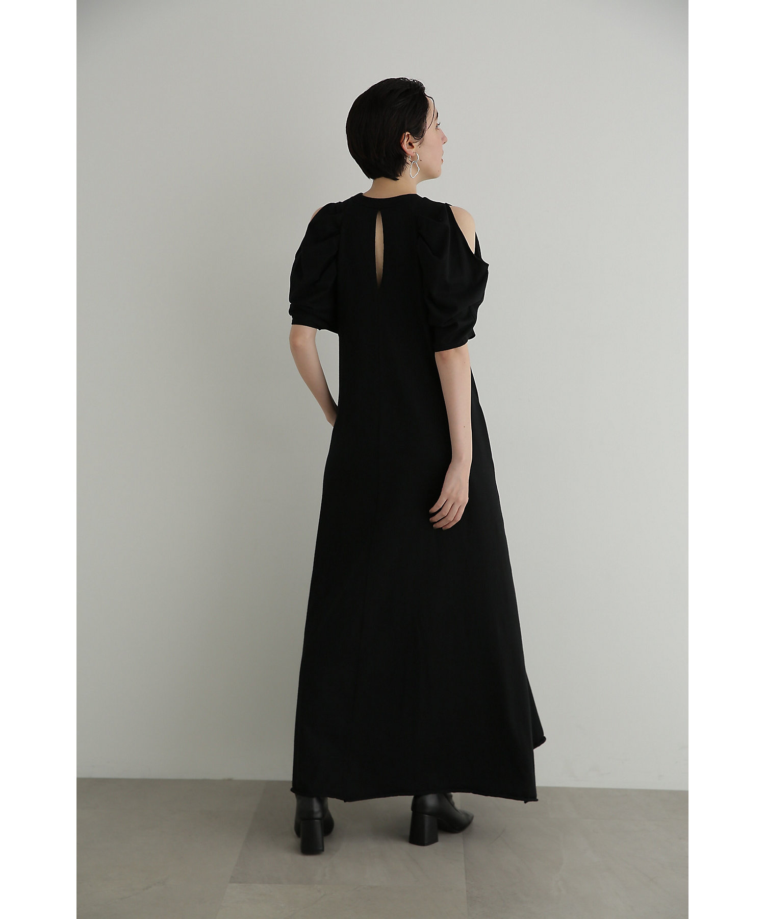 ショルダーオープンワンピース(0923240027) | JILL ショルダーオープンワンピース(0923240027) | JILL