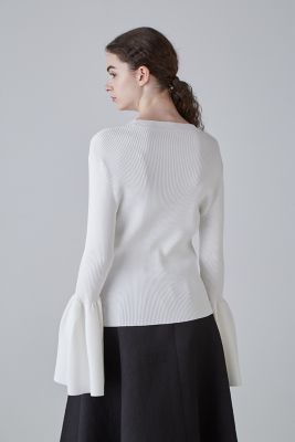 ◆ラッフルスリーブニット（５３１３２７０９２７）