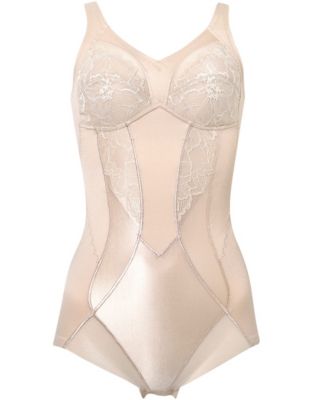 ＜Wacoal (Women)＞ノンワイヤー（やさしい肌触り）　ボディスーツ（ＡＲＡ１０９）