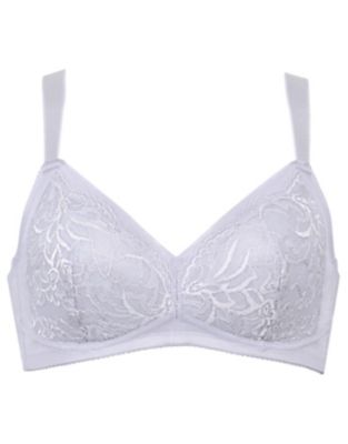 ＜Wacoal (Women)＞ＥｖｅｒＣｈｉｃ（エバーシック）　ノンワイヤーブラ（ＢＲＡ１３４）