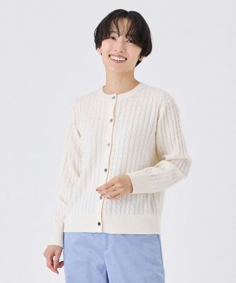＜I.T.’S. INTERNATIONAL（Women）＞ケーブル柄クルーネックカーディガン（１０４４１７８０５０）