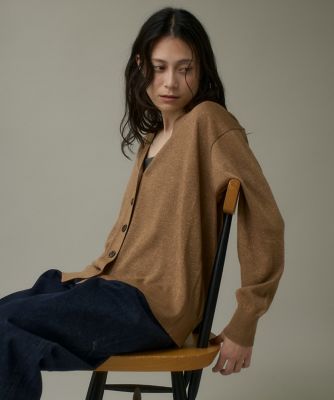 I.T.'S. INTERNATIONAL（Women）/イッツインターナショナル Vネックラメカーディガン(1054178048) 45チャイロ トップス【三越伊勢丹/公式】